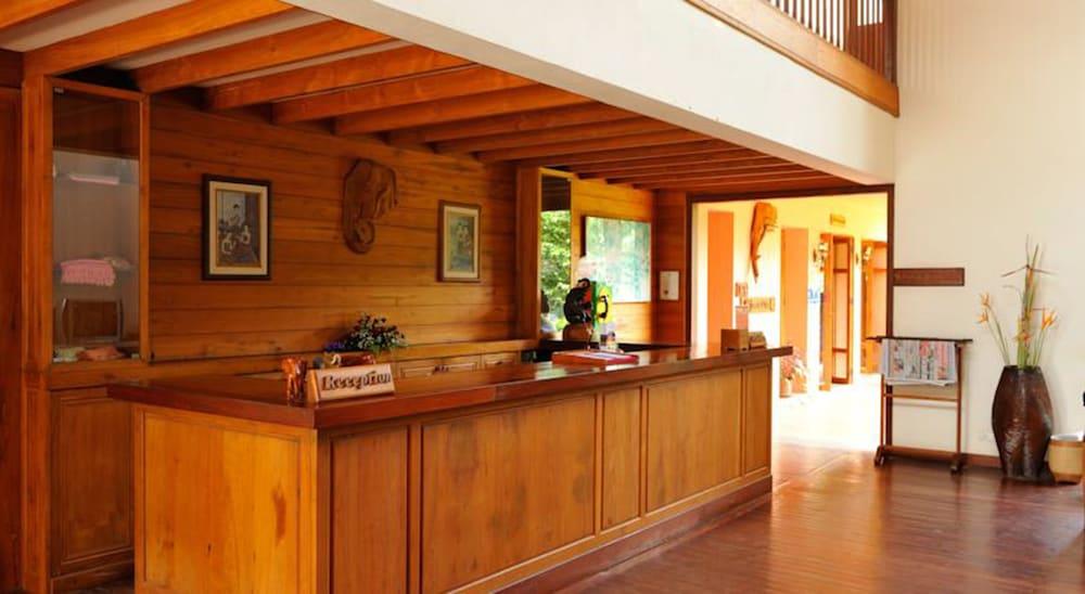 Riverhouse-The Teak House Mae Sariang Eksteriør bilde