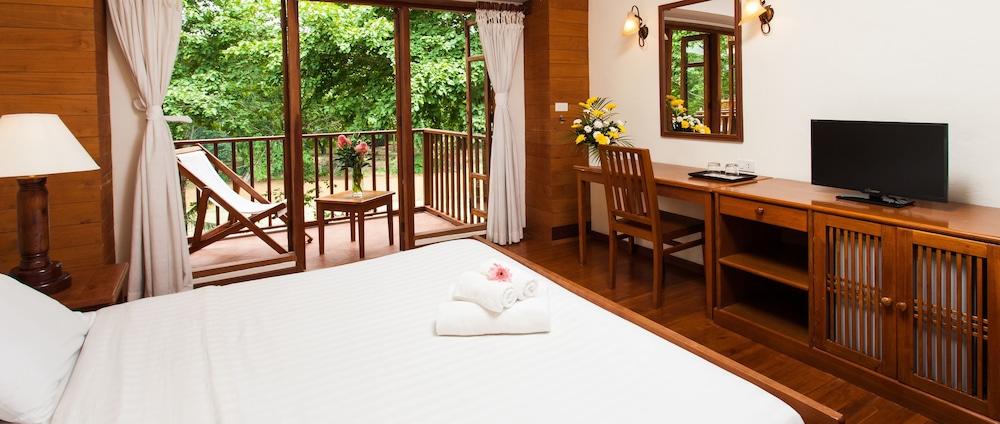 Riverhouse-The Teak House Mae Sariang Eksteriør bilde