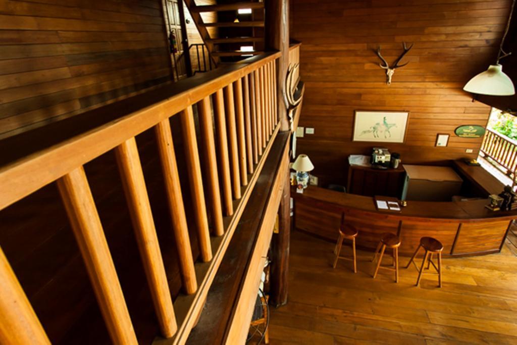 Riverhouse-The Teak House Mae Sariang Eksteriør bilde