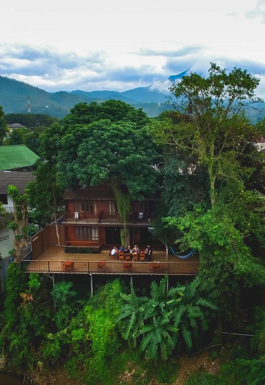 Riverhouse-The Teak House Mae Sariang Eksteriør bilde