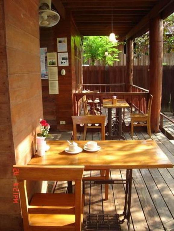 Riverhouse-The Teak House Mae Sariang Eksteriør bilde
